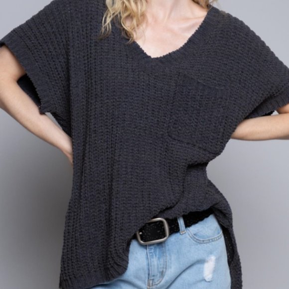 Soft Chunky Knit Sweater - Picture 4 of 11